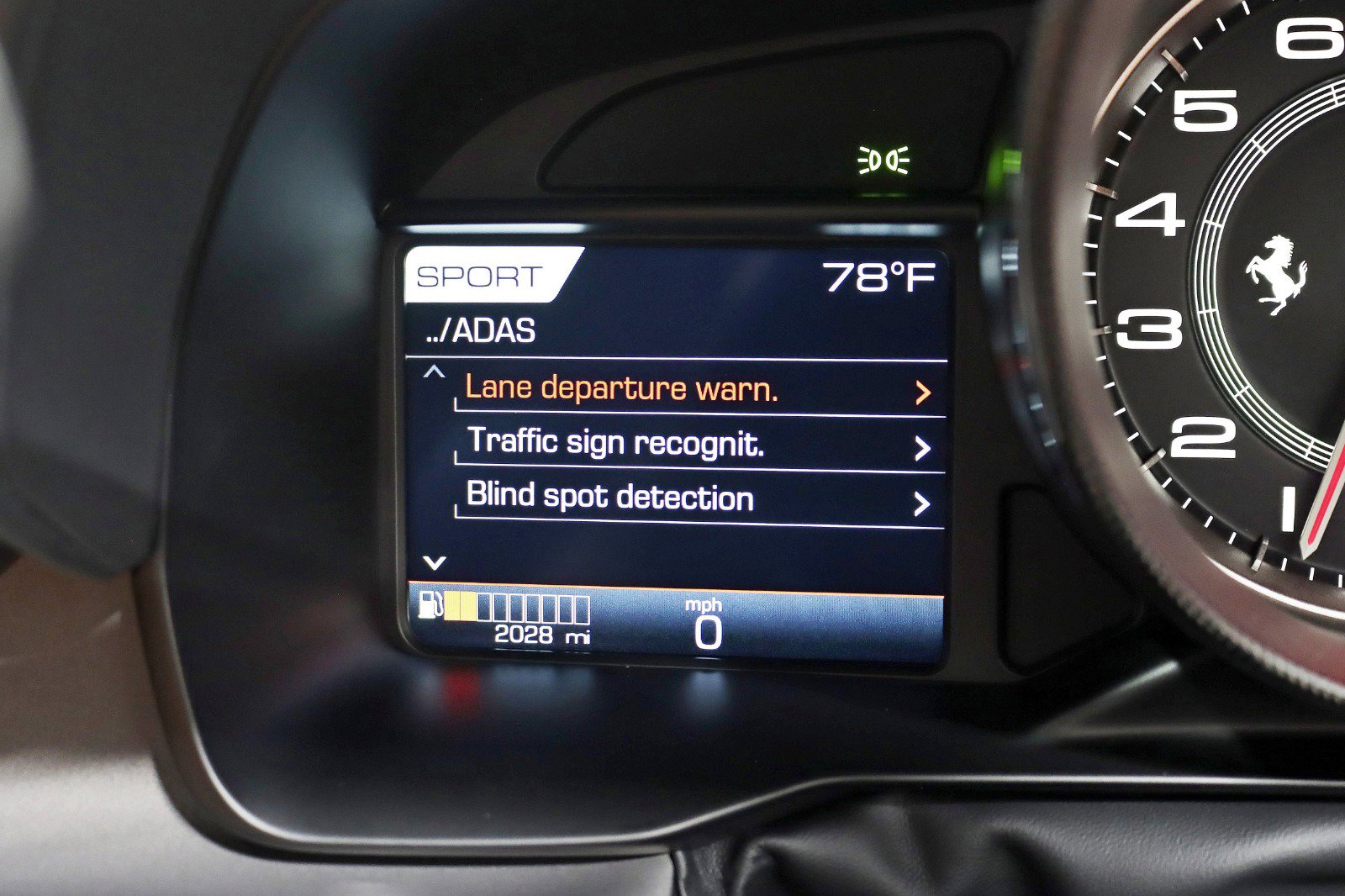 Used 2023 Ferrari F8 Tributo image 32