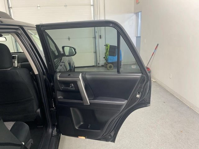 Used 2019 Toyota 4Runner SR5 AWD/4WD image 27
