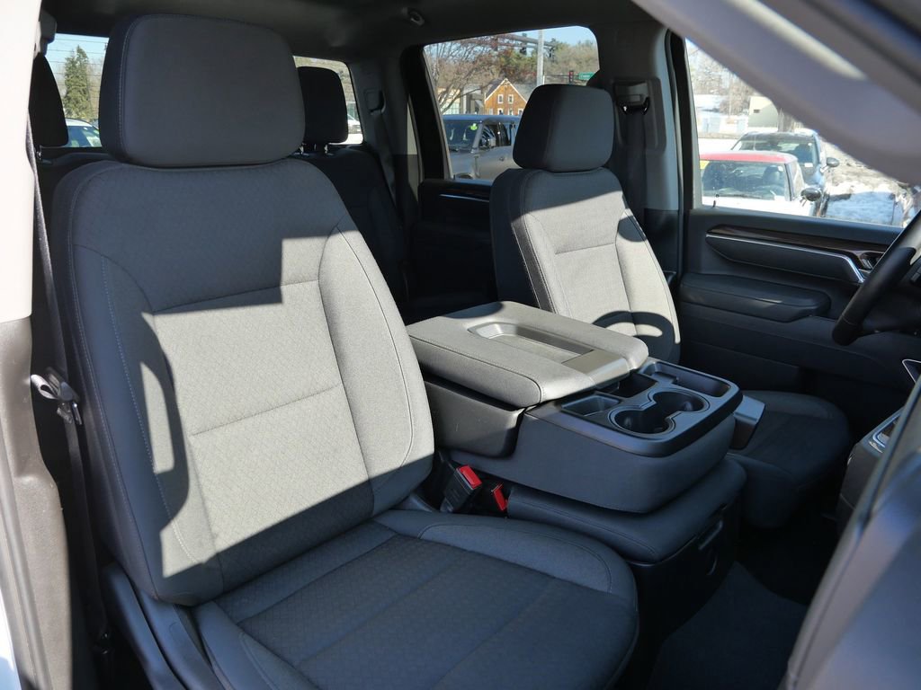Used 2025 Chevrolet Silverado 2500 LT w/ Convenience Package AWD/4WD image 15