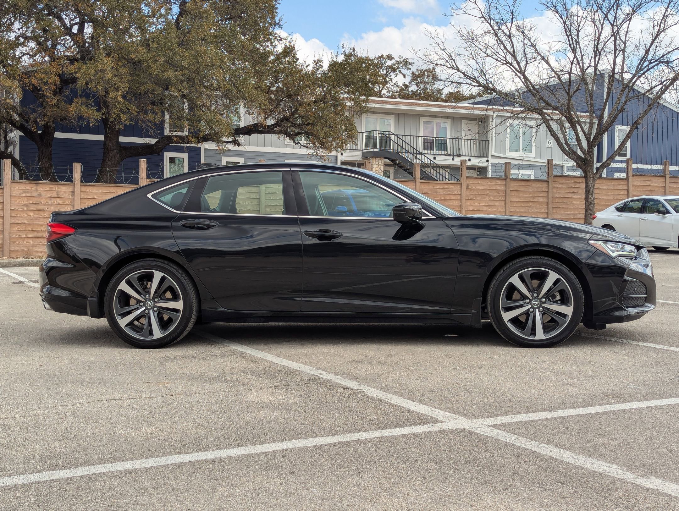 Certified 2025 Acura TLX w/ Technology Package image 3