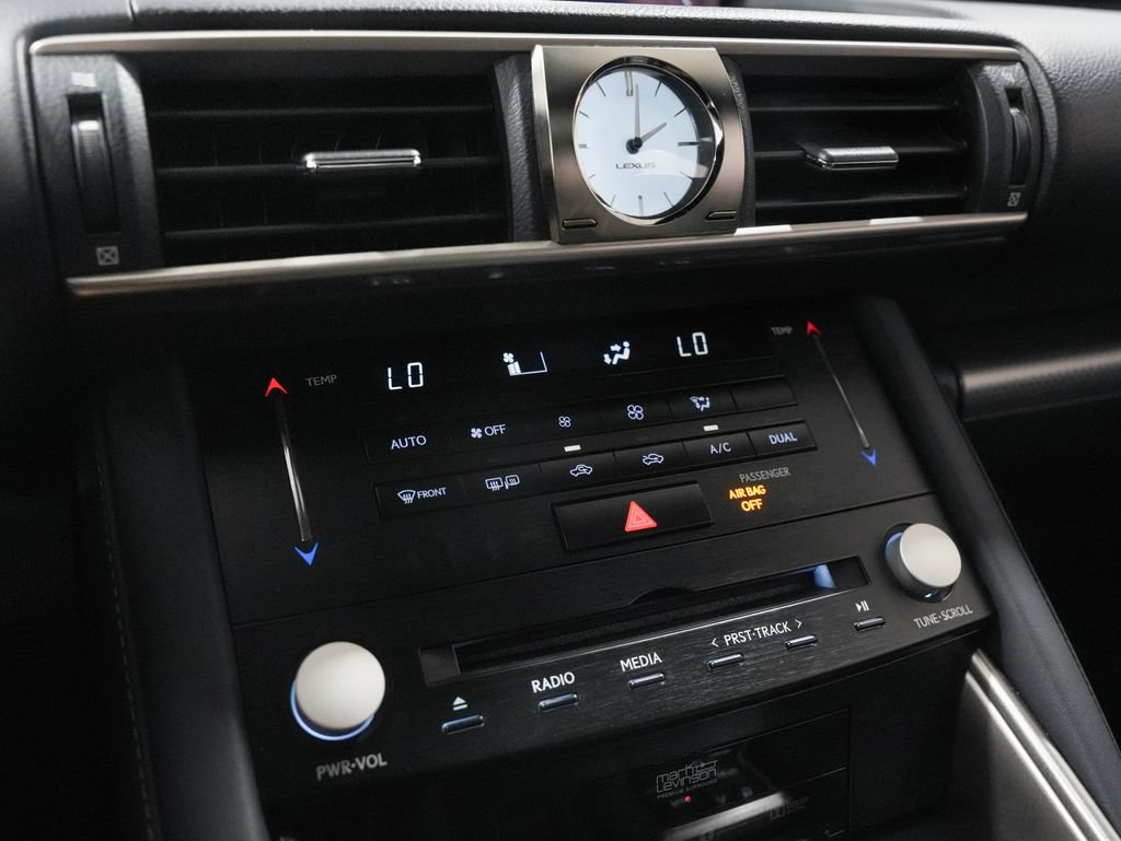 Used 2018 Lexus IS 350 F Sport RWD image 18