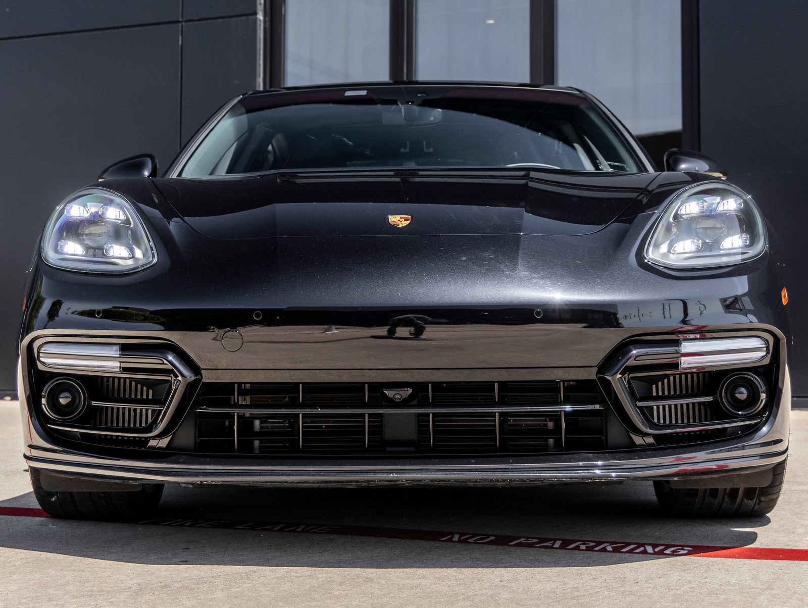 Certified 2023 Porsche Panamera 4S AWD/4WD image 8