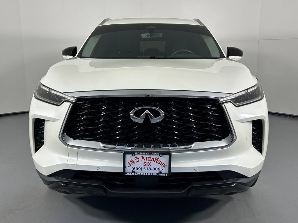 Used 2024 INFINITI QX60 Luxe AWD/4WD image 2