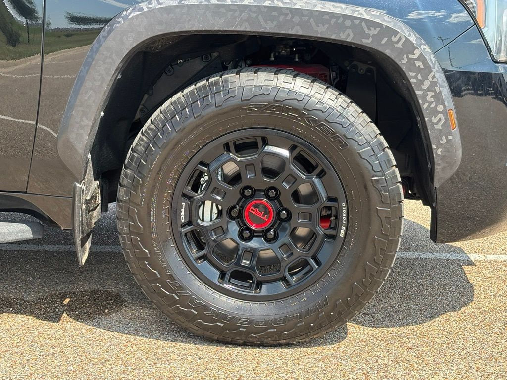 Used 2026 Toyota Sequoia TRD Pro AWD/4WD image 9