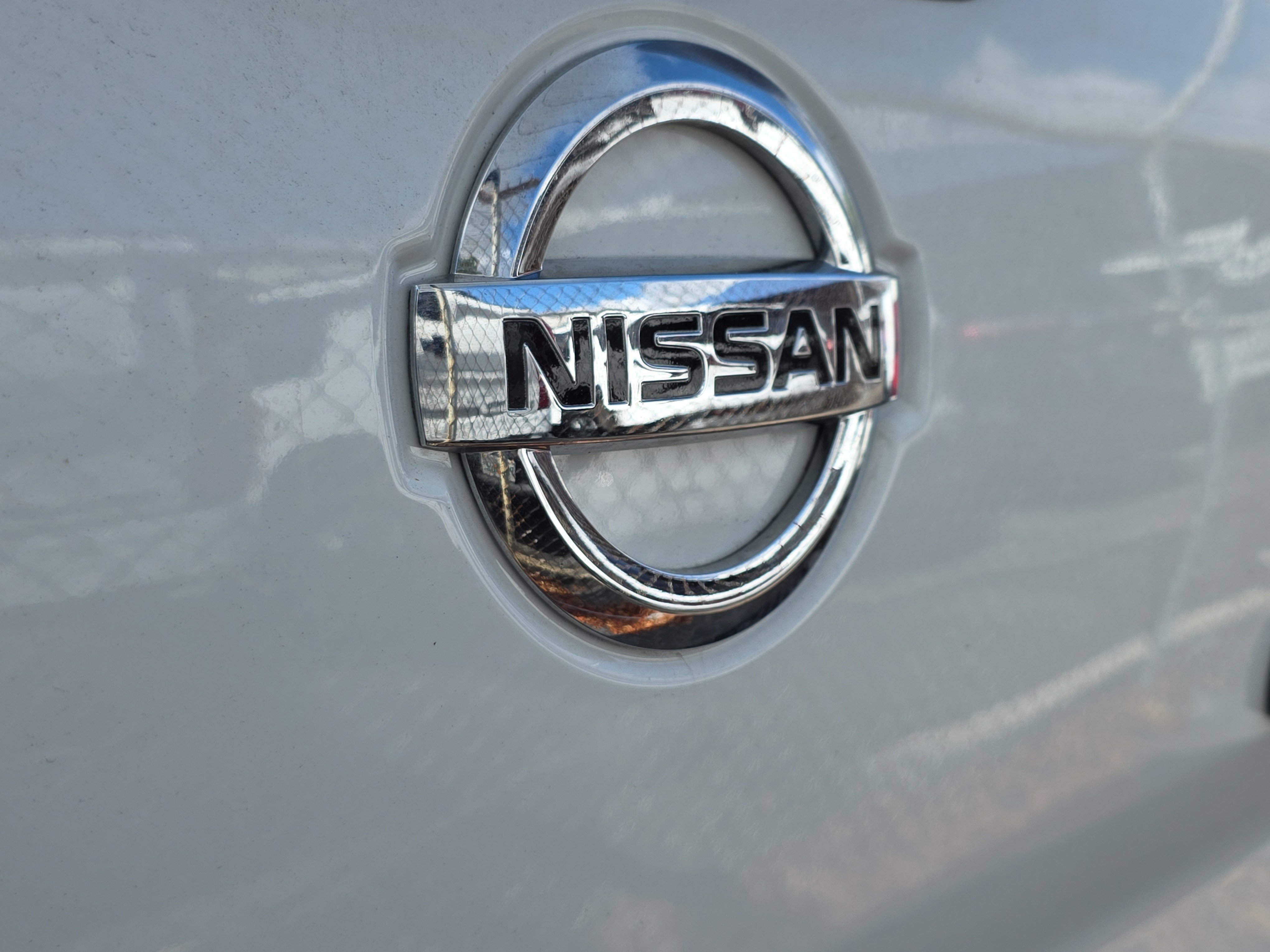 Used 2022 Nissan Titan S image 9