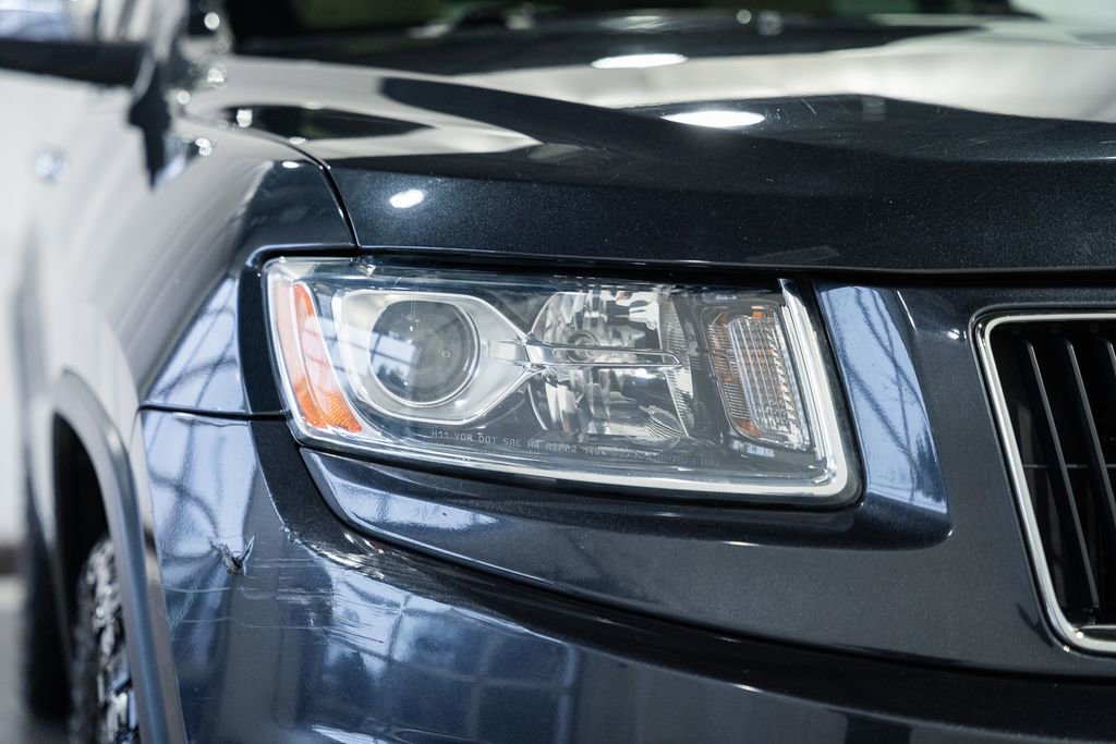 Used 2014 Jeep Grand Cherokee Limited image 15