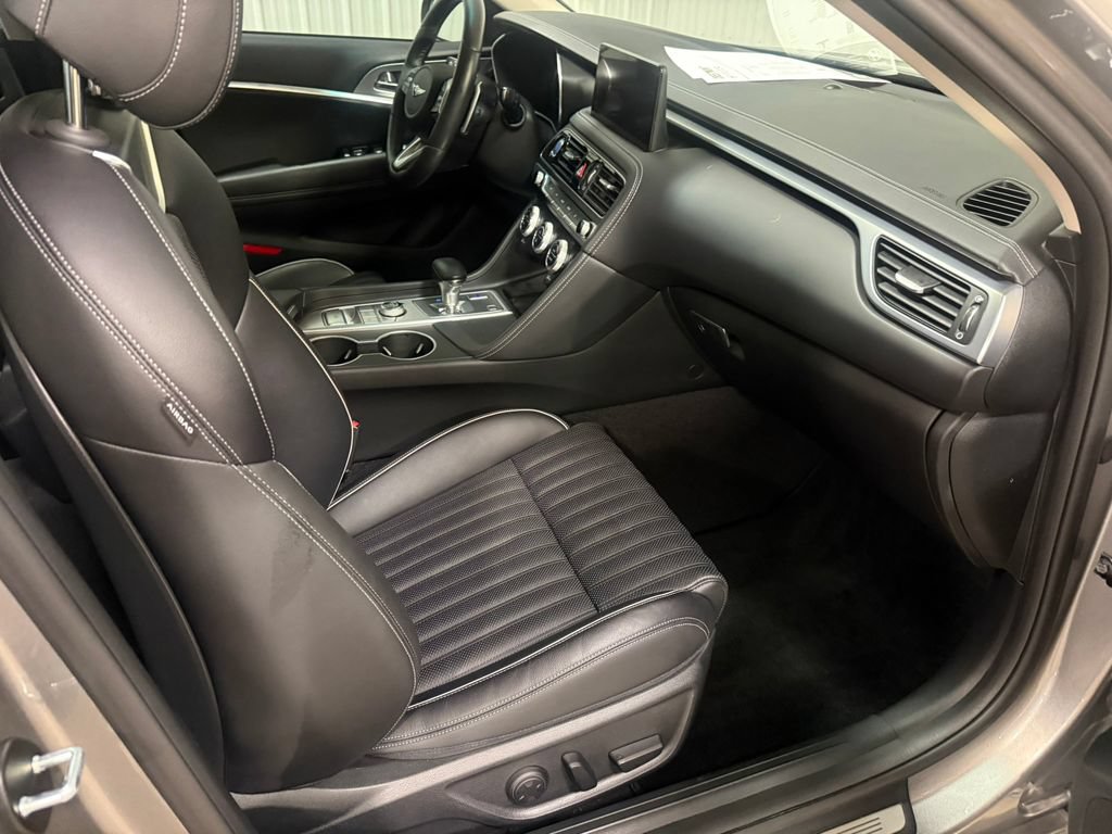 Used 2023 Genesis G70 3.3T AWD/4WD image 30