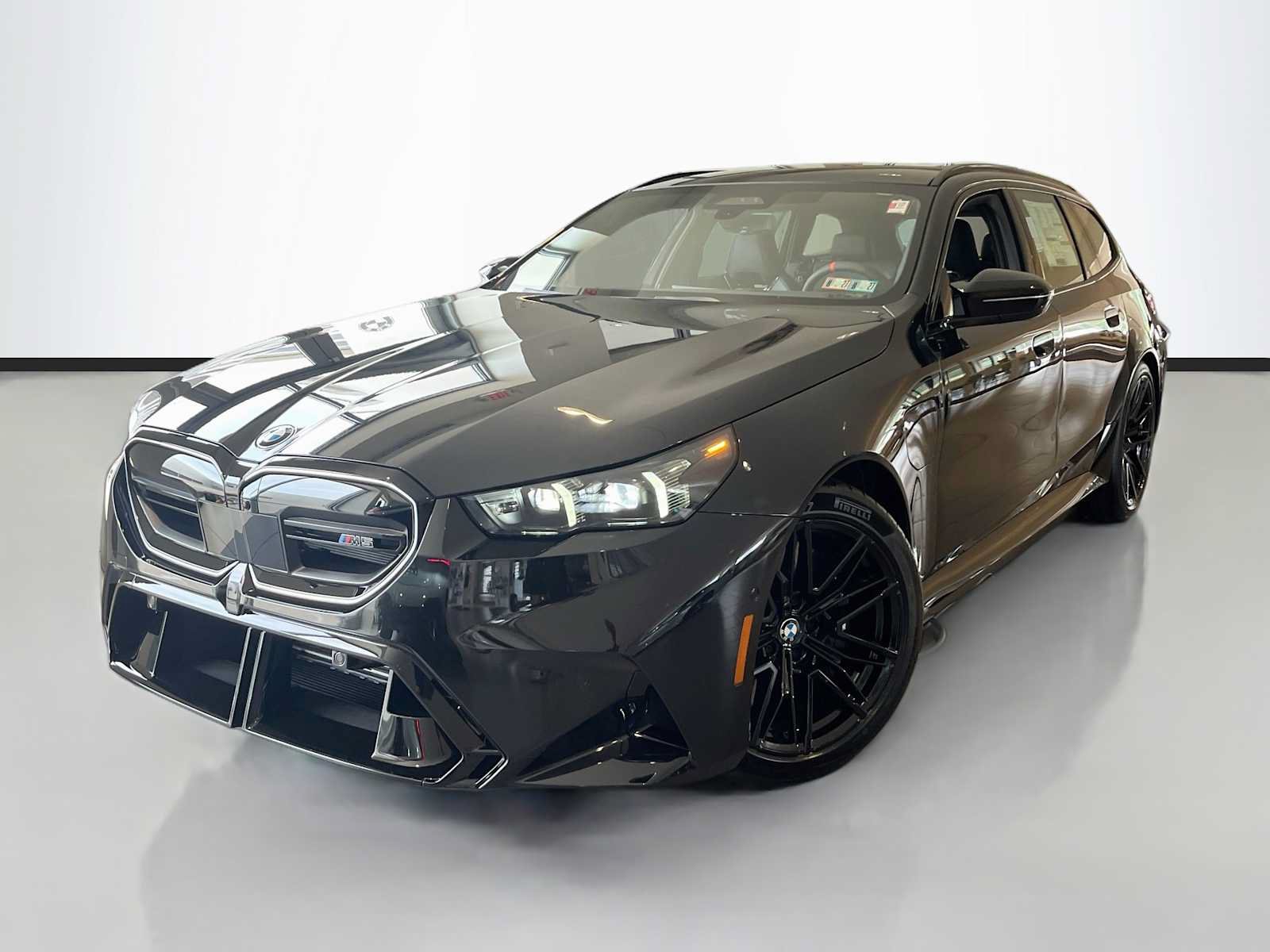 New 2027 BMW M5 Touring AWD/4WD image 1