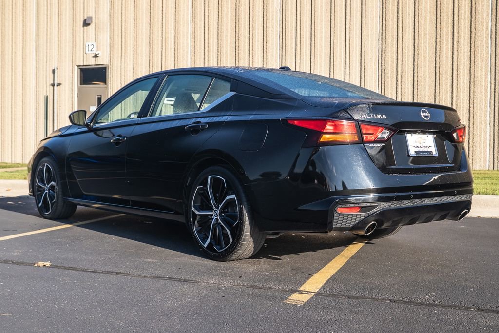 Used 2023 Nissan Altima 2.5 SR image 5