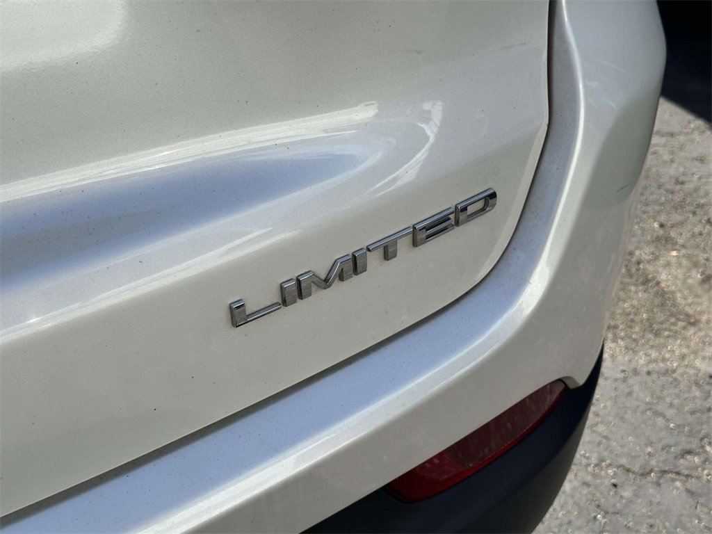 Used 2019 Jeep Compass Limited image 11