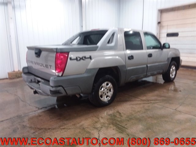 Used 2002 Chevrolet Avalanche 4x4 w/ Off-Road Suspension Pkg image 3