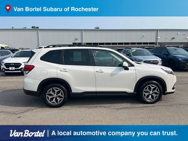 Certified 2023 Subaru Forester Premium AWD/4WD image 6