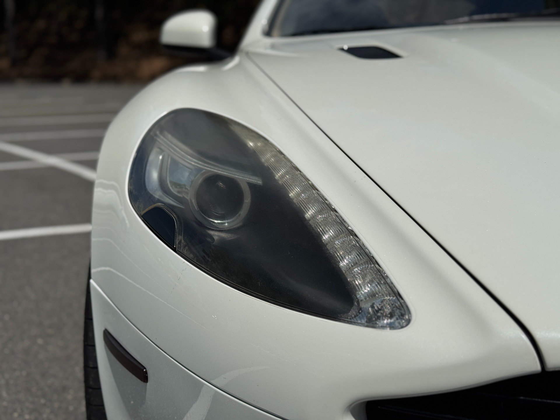 Used 2011 Aston Martin Rapide RWD image 17