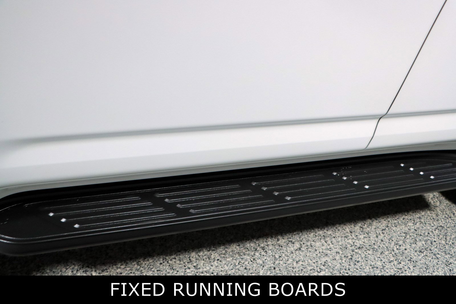 Used 2025 Lexus LX 600 4WD w/ Luxury Package image 12