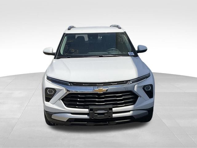 Certified 2024 Chevrolet TrailBlazer LT w/ LT Cold Weather Package FWD image 4