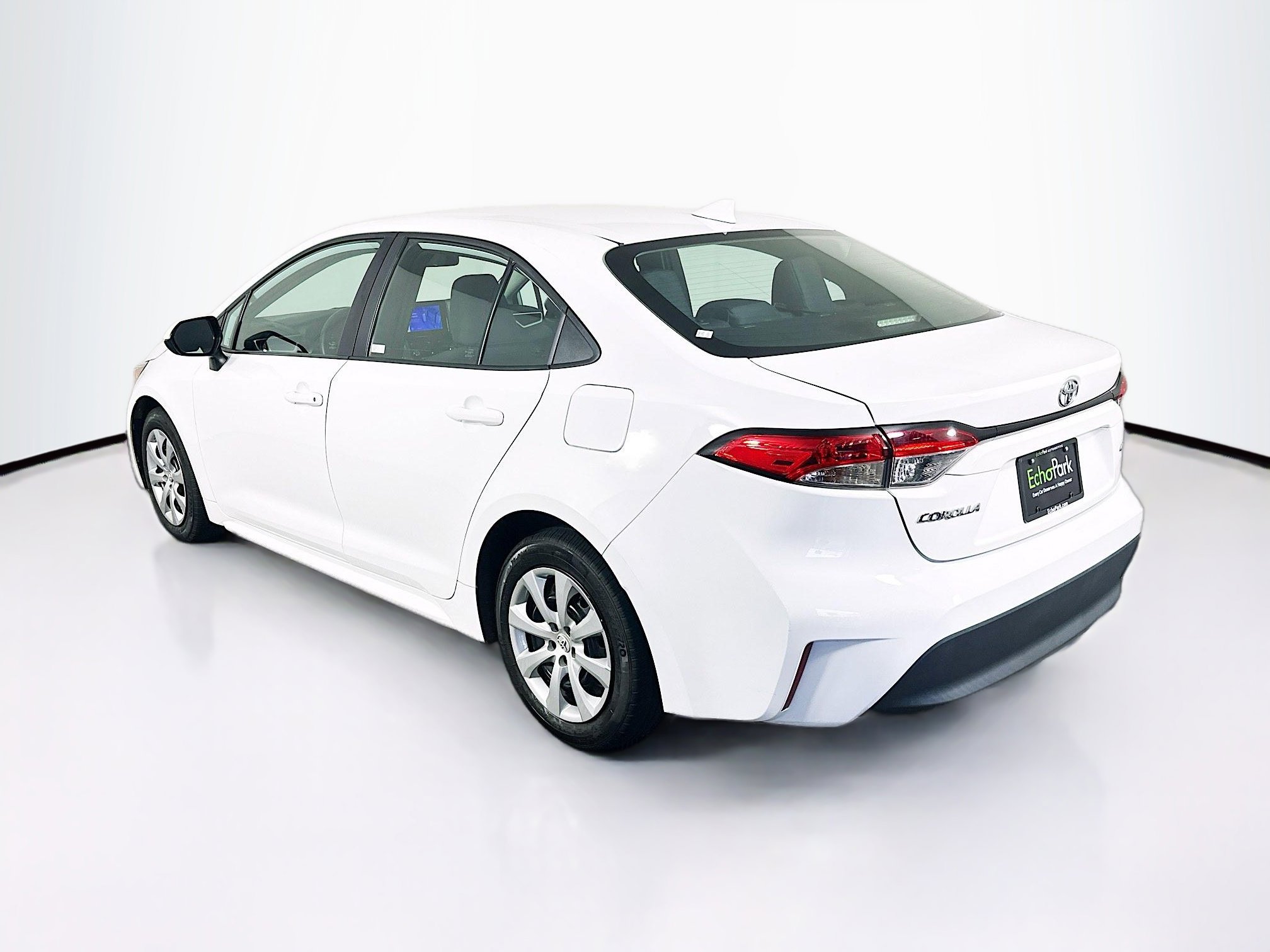 Used 2023 Toyota Corolla LE image 5