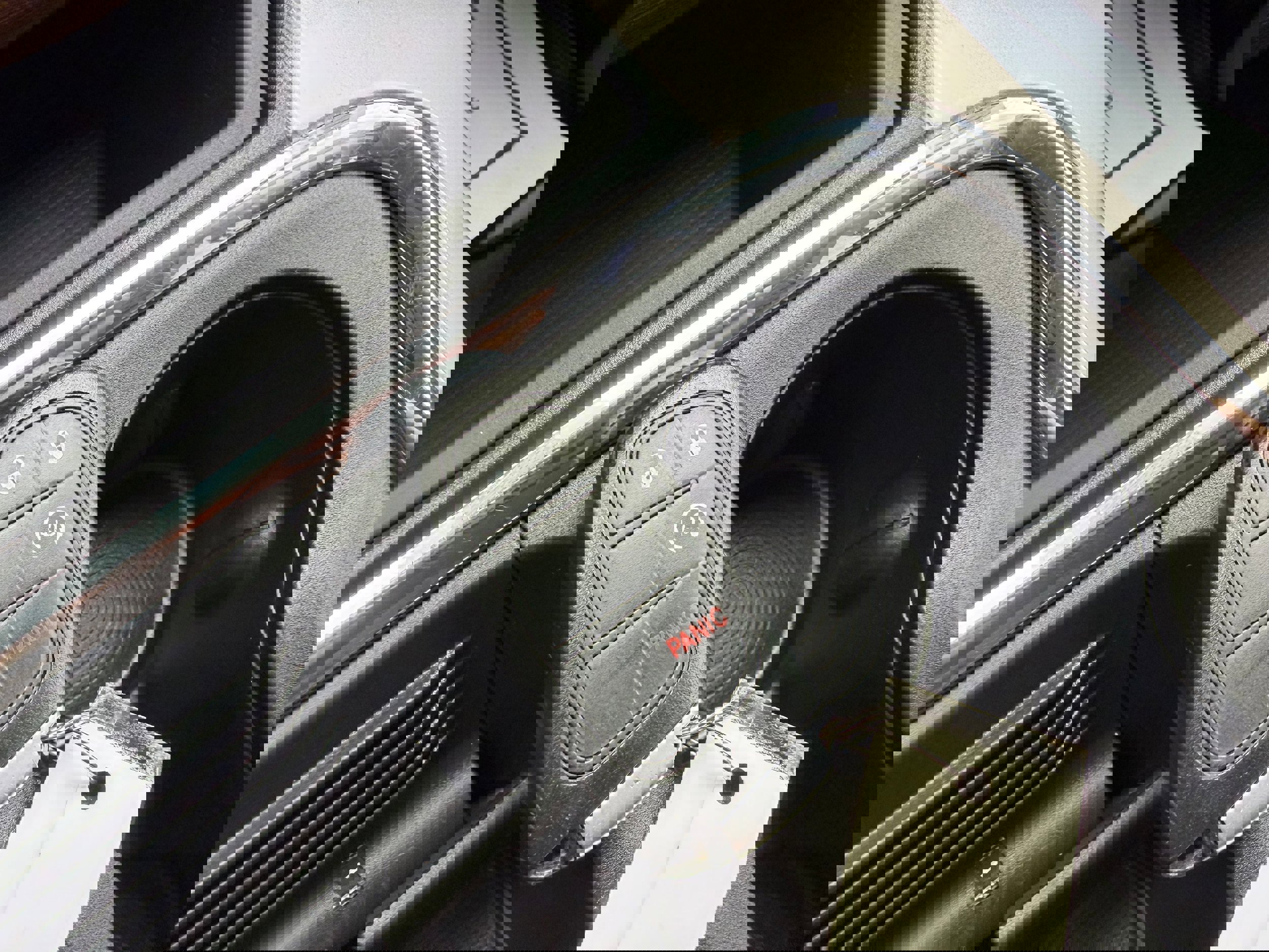 Used 2016 RAM 1500 Laramie w/ Convenience Group image 12