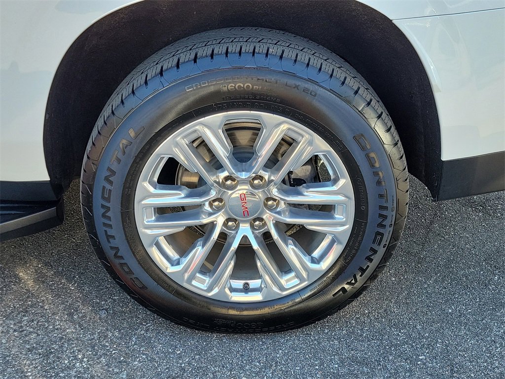 Certified 2023 GMC Yukon XL SLT image 6