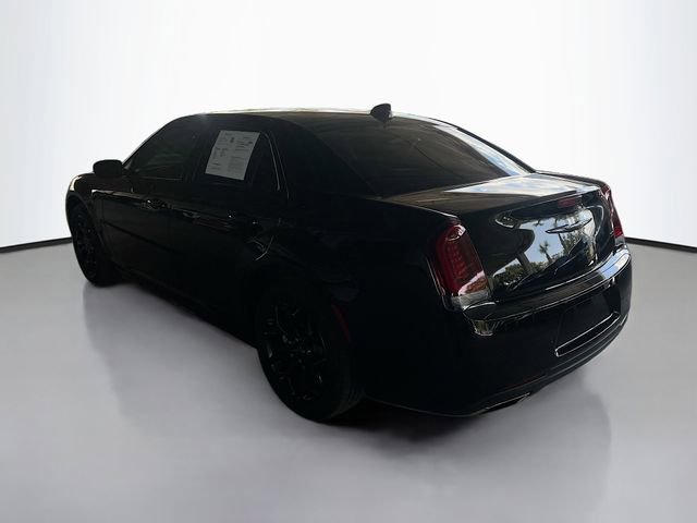 Used 2023 Chrysler 300 Touring L w/ Comfort Group image 6