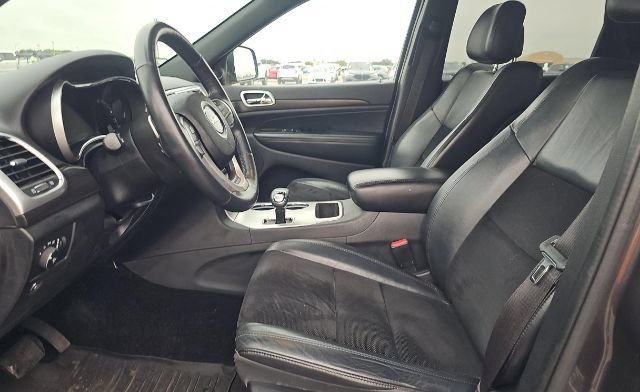 Used 2015 Jeep Grand Cherokee Altitude AWD/4WD image 3