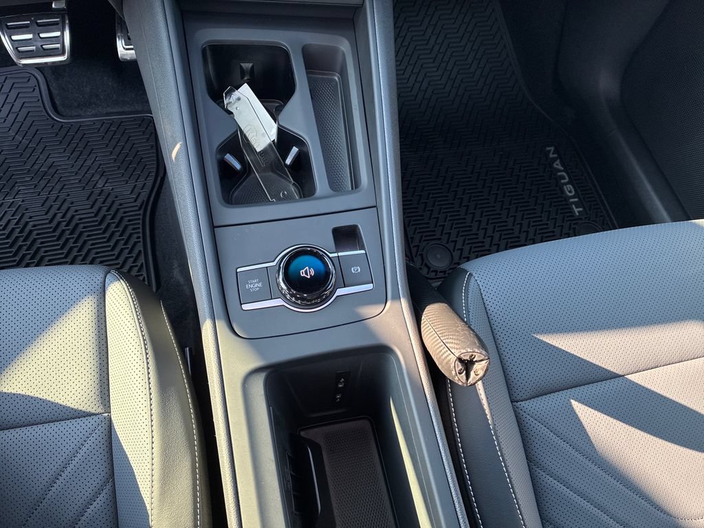 New 2026 Volkswagen Tiguan SE R-Line AWD/4WD image 15