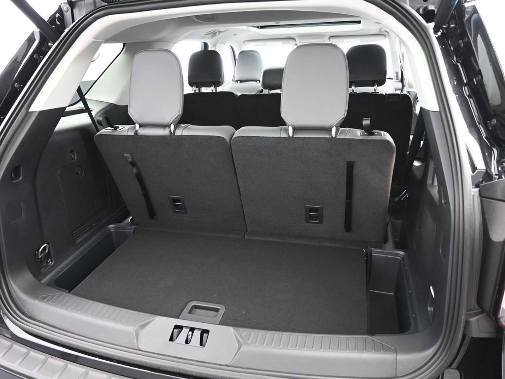 New 2025 Ford Explorer Active w/ Active Comfort Package image 29