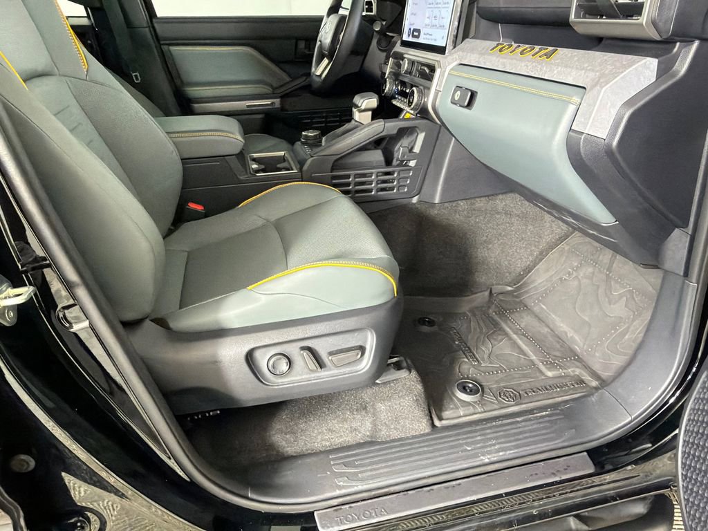 Used 2025 Toyota 4Runner Trailhunter AWD/4WD image 13