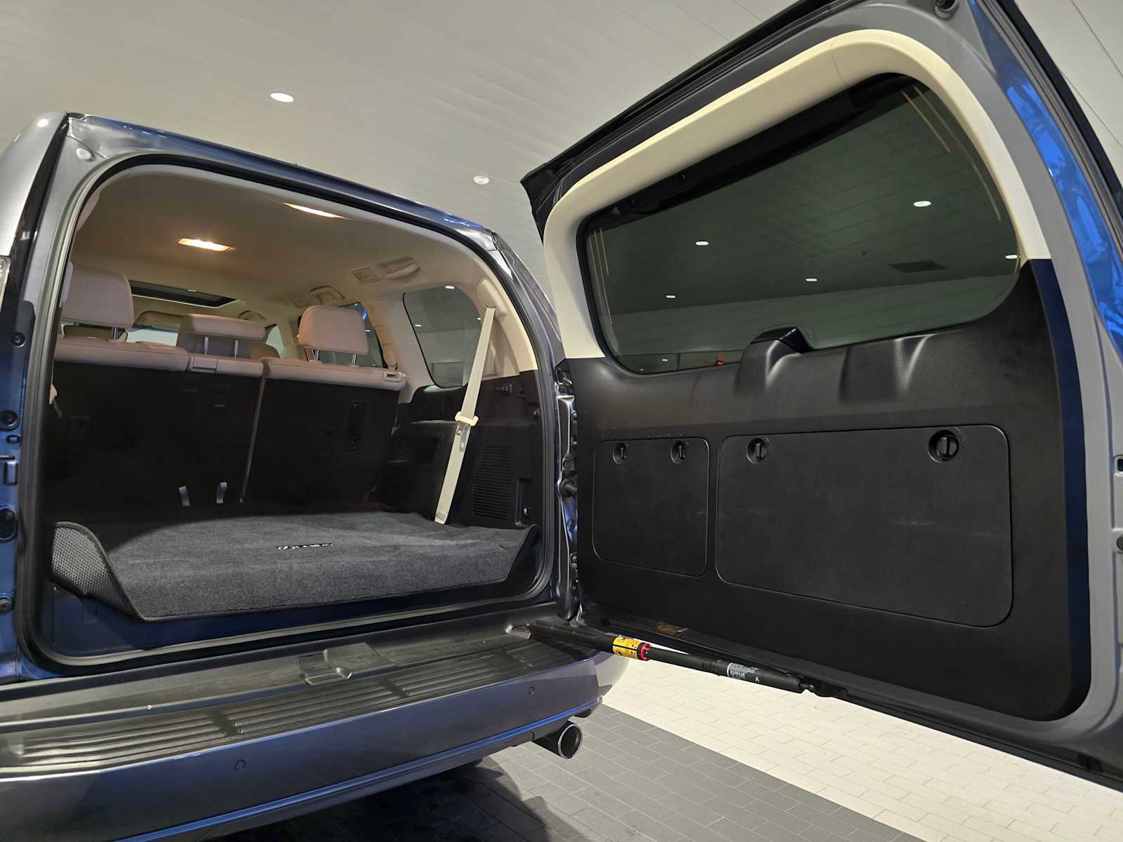 Used 2023 Lexus GX 460 Premium w/ Premium Plus Package image 21