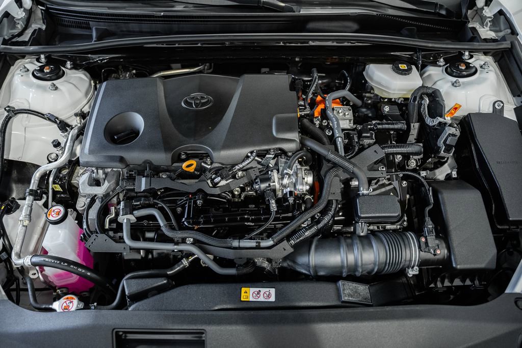 Used 2025 Toyota Camry LE image 16