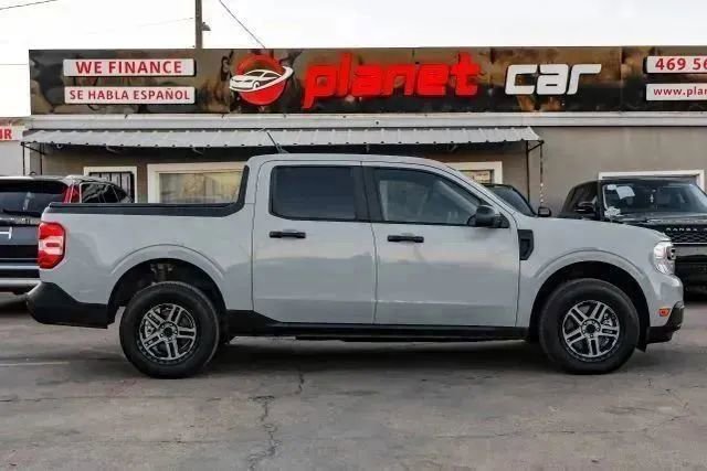 Used 2024 Ford Maverick XL image 9