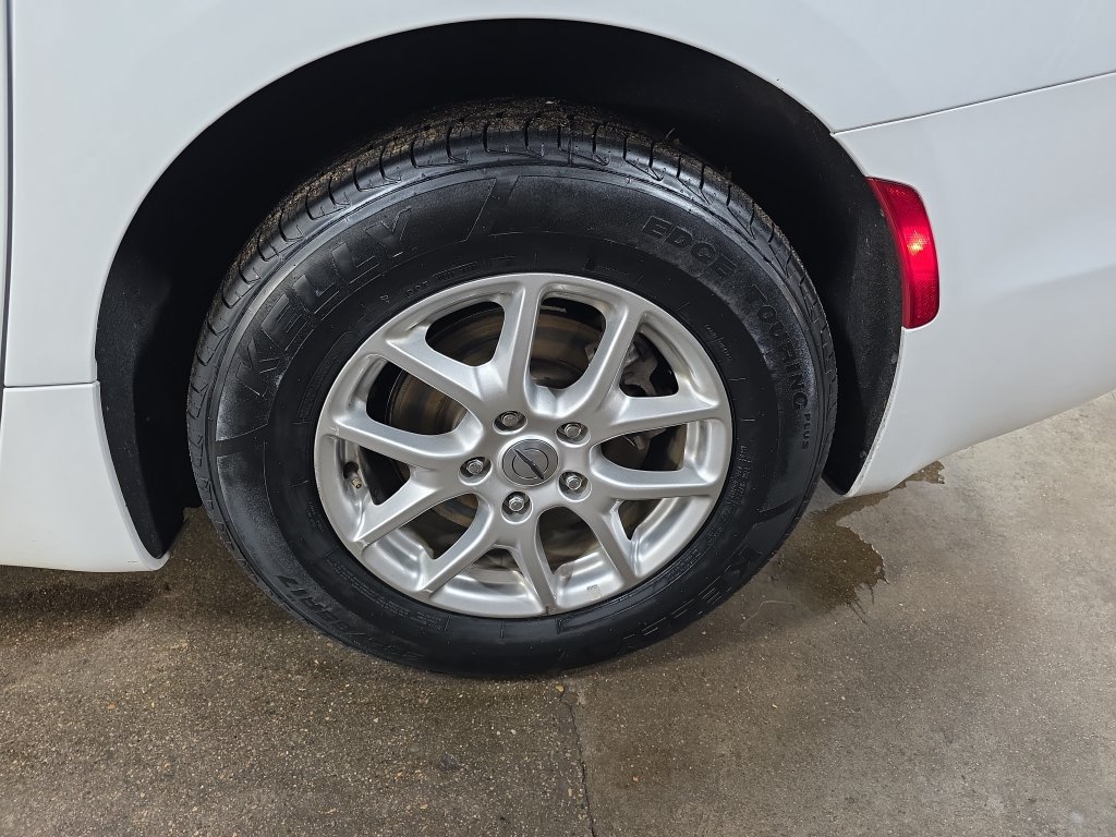 Used 2023 Chrysler Pacifica Touring-L FWD image 37