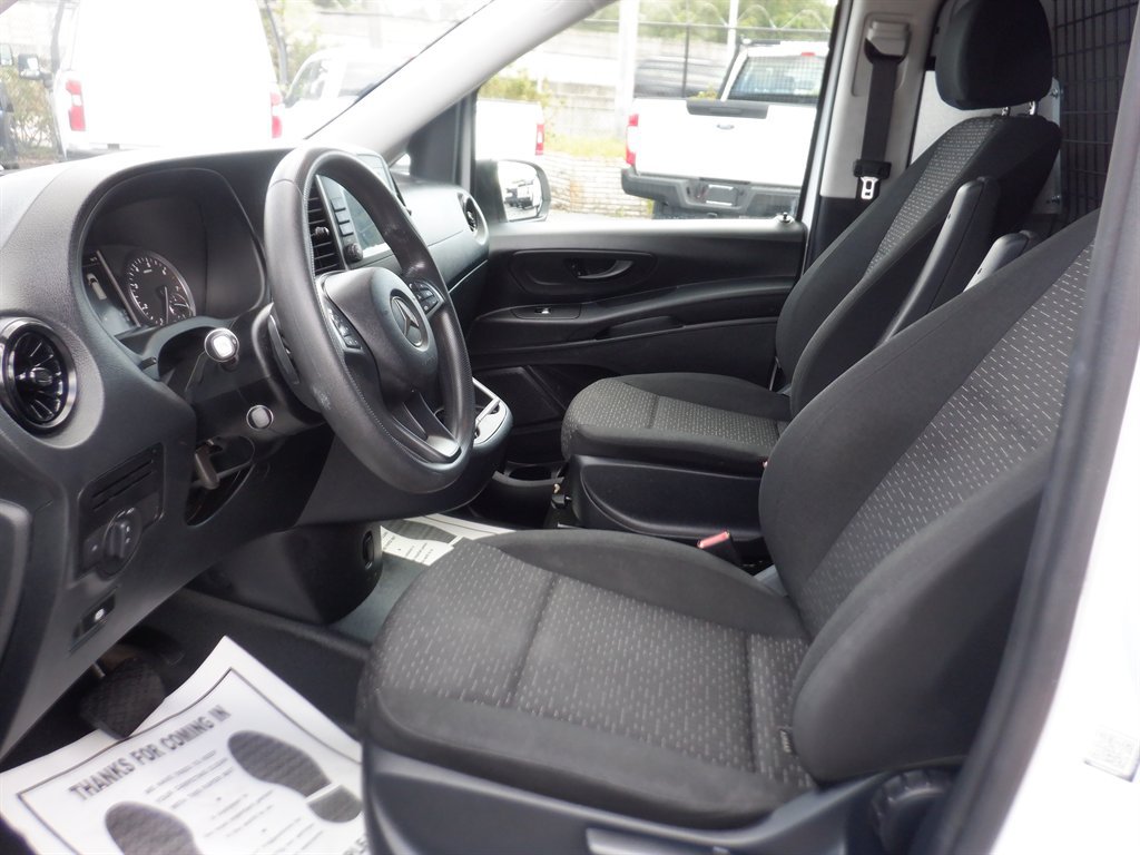Used 2023 Mercedes-Benz Metris image 10