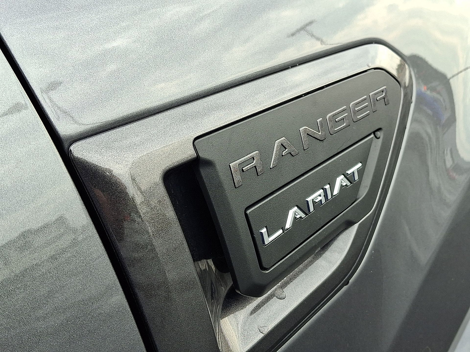 Used 2022 Ford Ranger Lariat w/ Tremor Off-Road Package AWD/4WD image 24