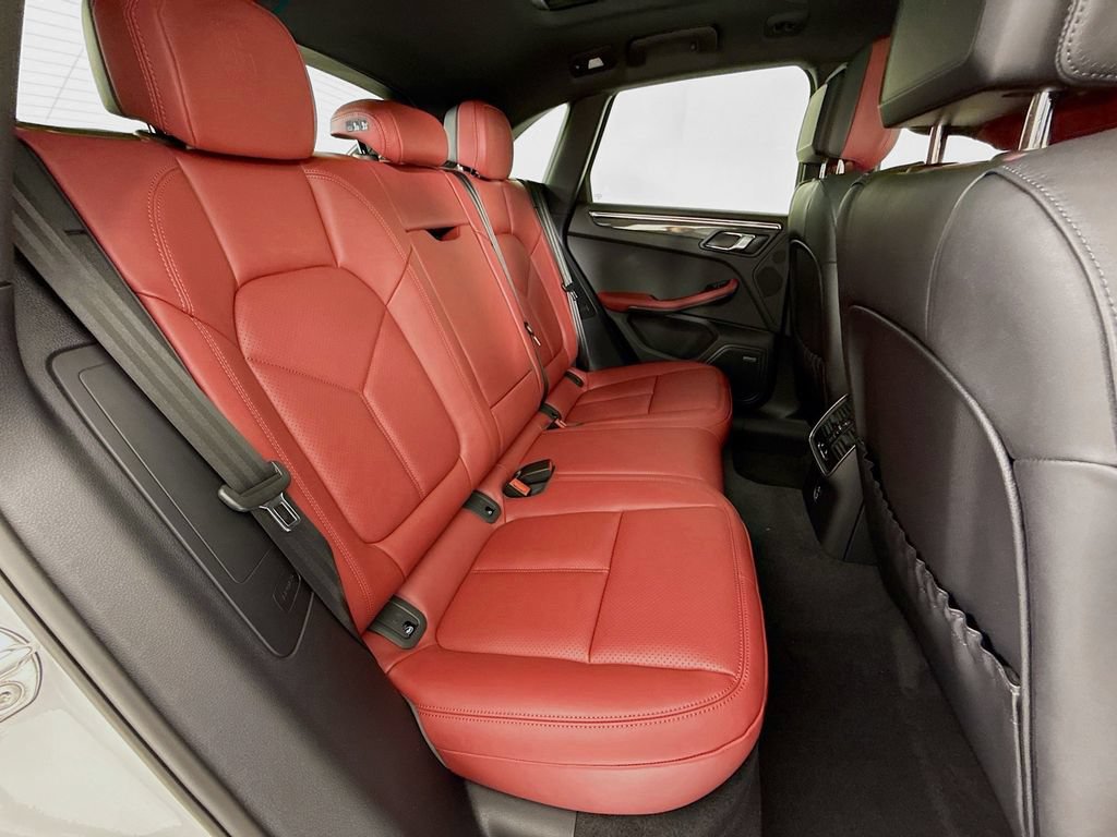 New 2026 Porsche Macan GTS AWD/4WD image 33