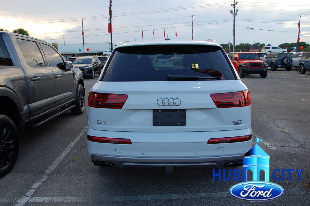 Used 2018 Audi Q7 3.0T Premium Plus w/ Premium Plus Package AWD/4WD image 3