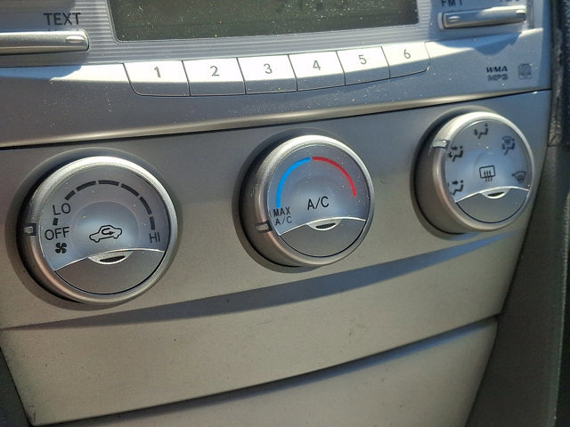 Used 2010 Toyota Camry FWD image 15