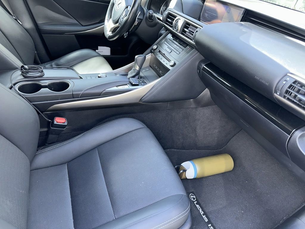 Used 2017 Lexus IS 200t 200t w/ Navigation System Package image 11