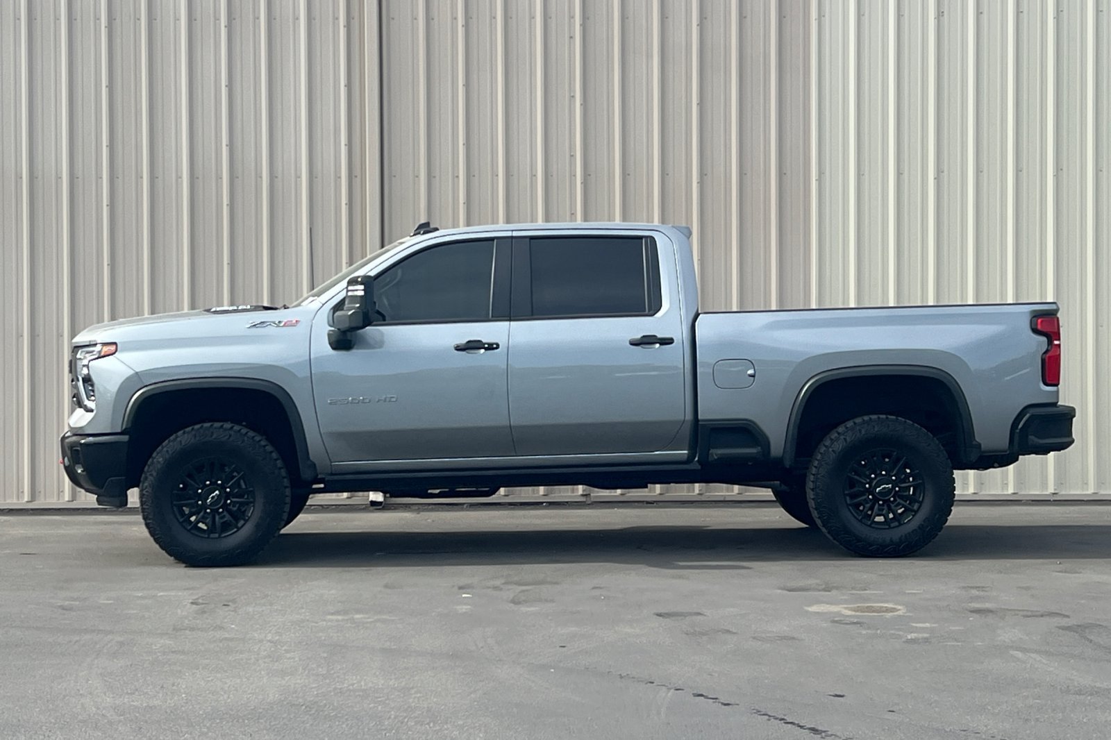Used 2026 Chevrolet Silverado 2500 ZR2 AWD/4WD image 10