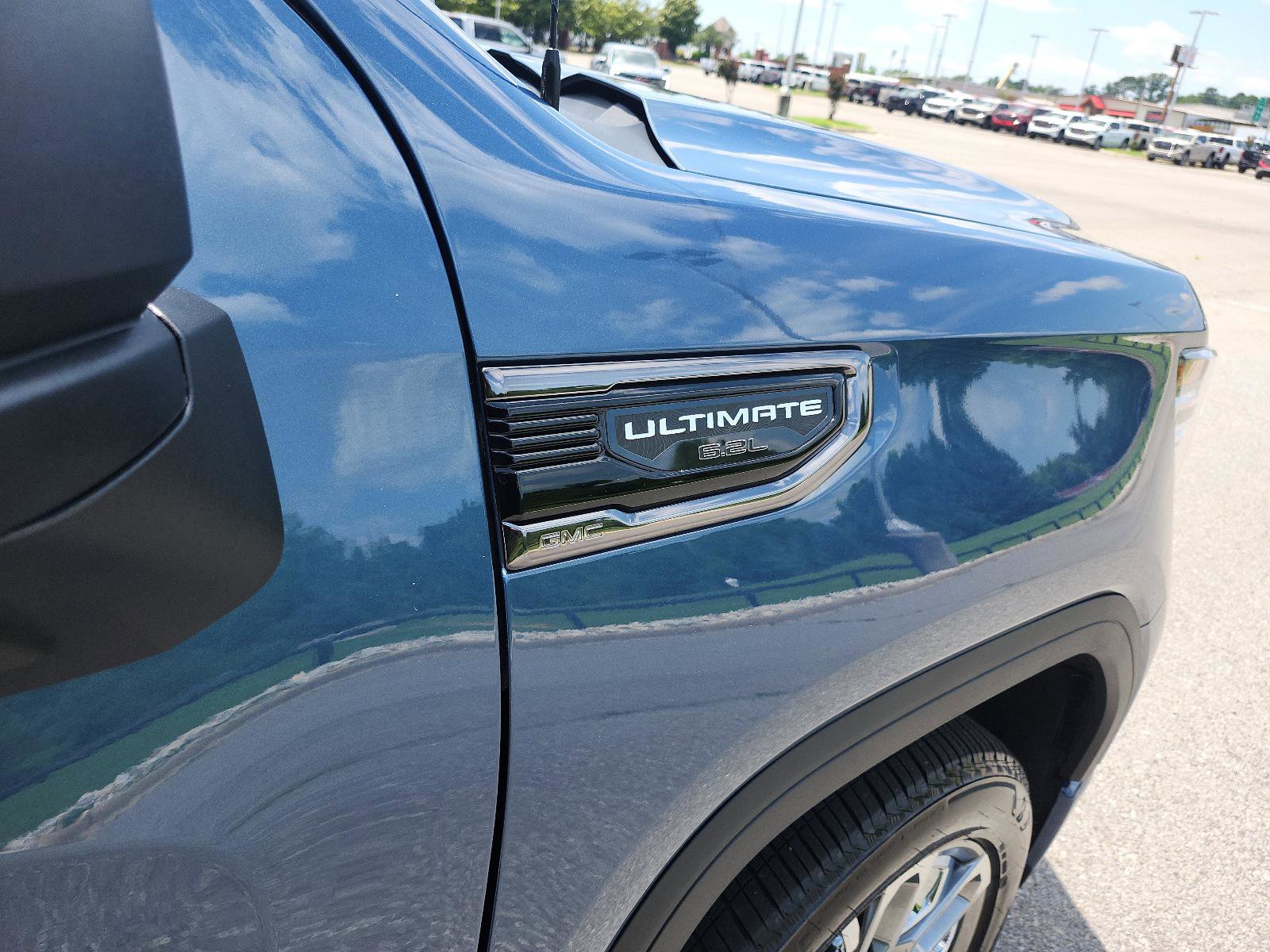Certified 2025 GMC Sierra 1500 Denali Ultimate AWD/4WD image 7