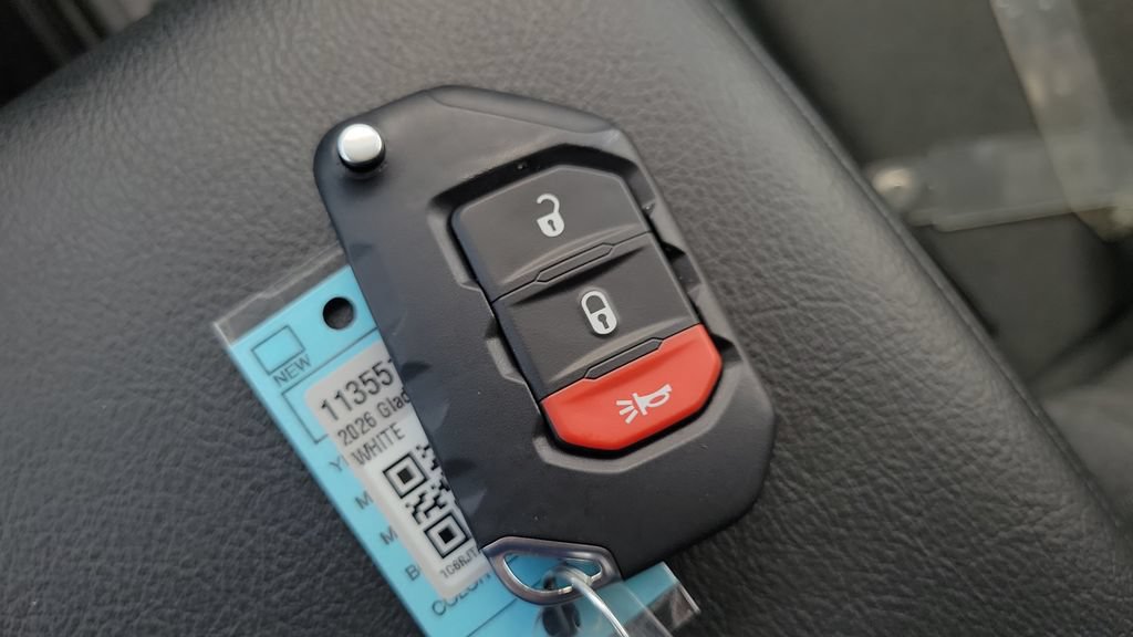 Used 2026 Jeep Gladiator Sport AWD/4WD image 9