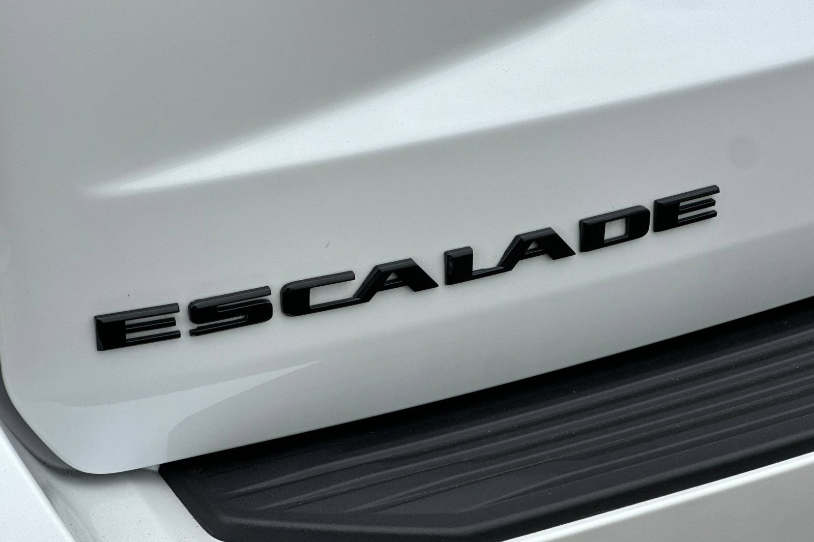 Certified 2025 Cadillac Escalade ESV Sport Platinum w/ LPO, ONYX Package AWD/4WD image 48