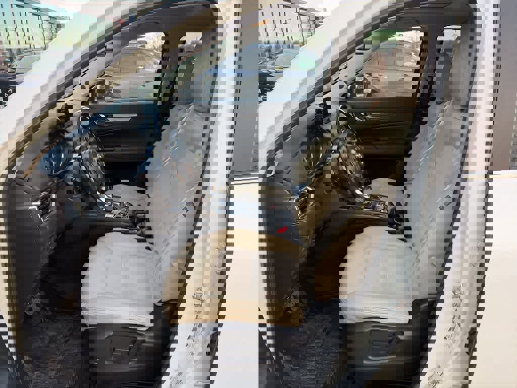 Used 2017 MAZDA CX-5 Touring w/ Preferred Equipment Package image 7