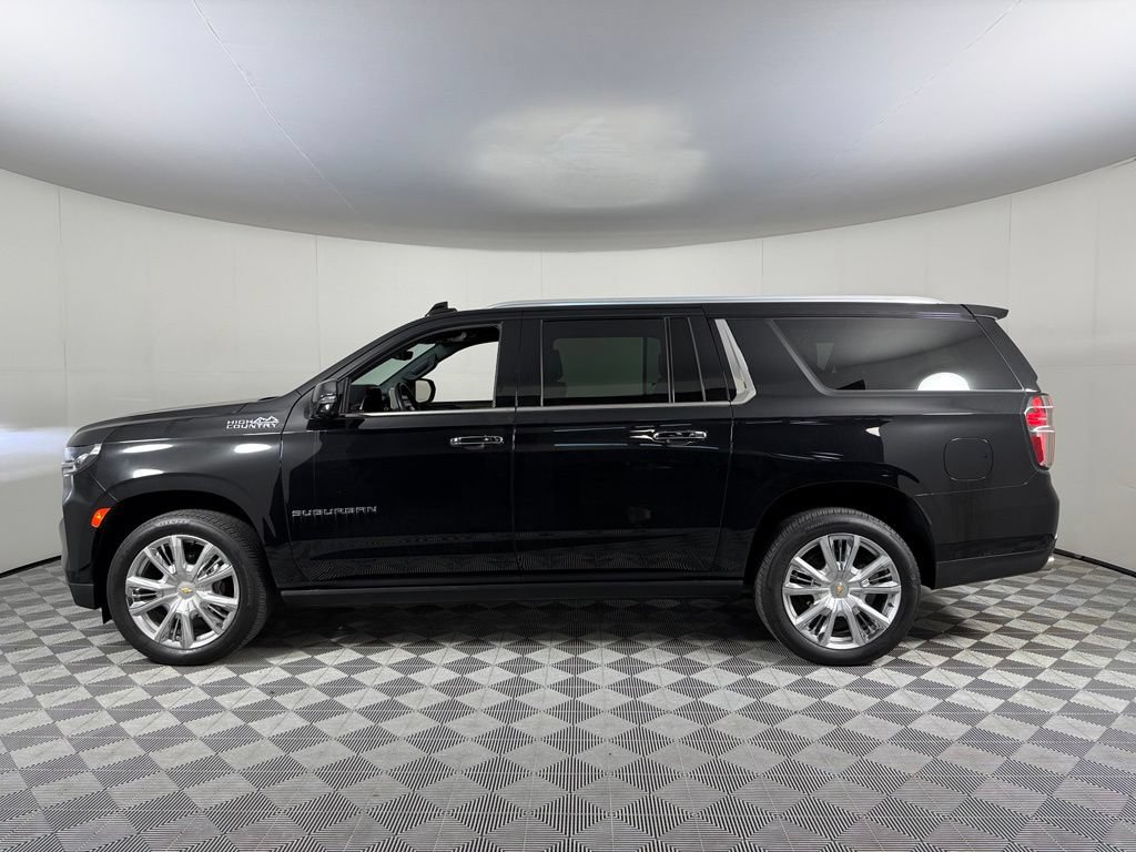 Used 2024 Chevrolet Suburban High Country w/ Premium Package 2 RWD image 10