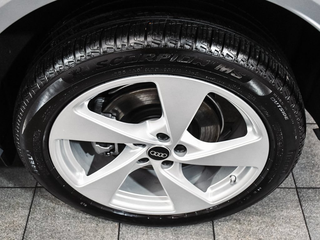 Used 2025 Audi Q5 Premium Plus w/ Premium Plus AWD/4WD image 8