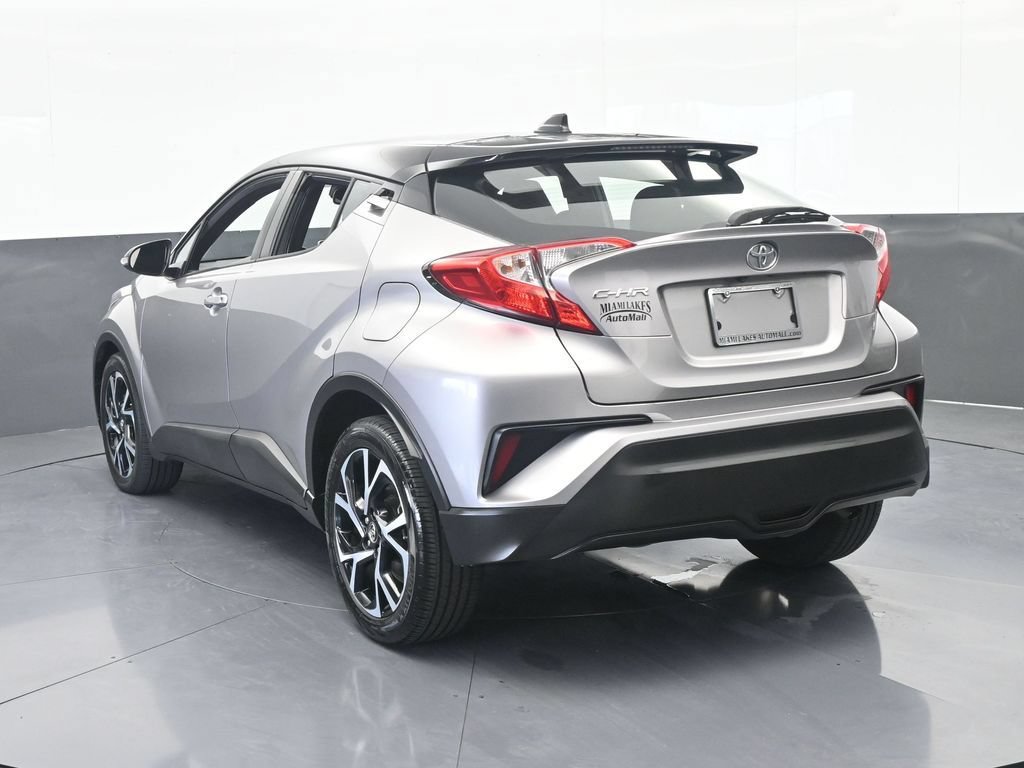 Used 2019 Toyota C-HR XLE FWD image 4