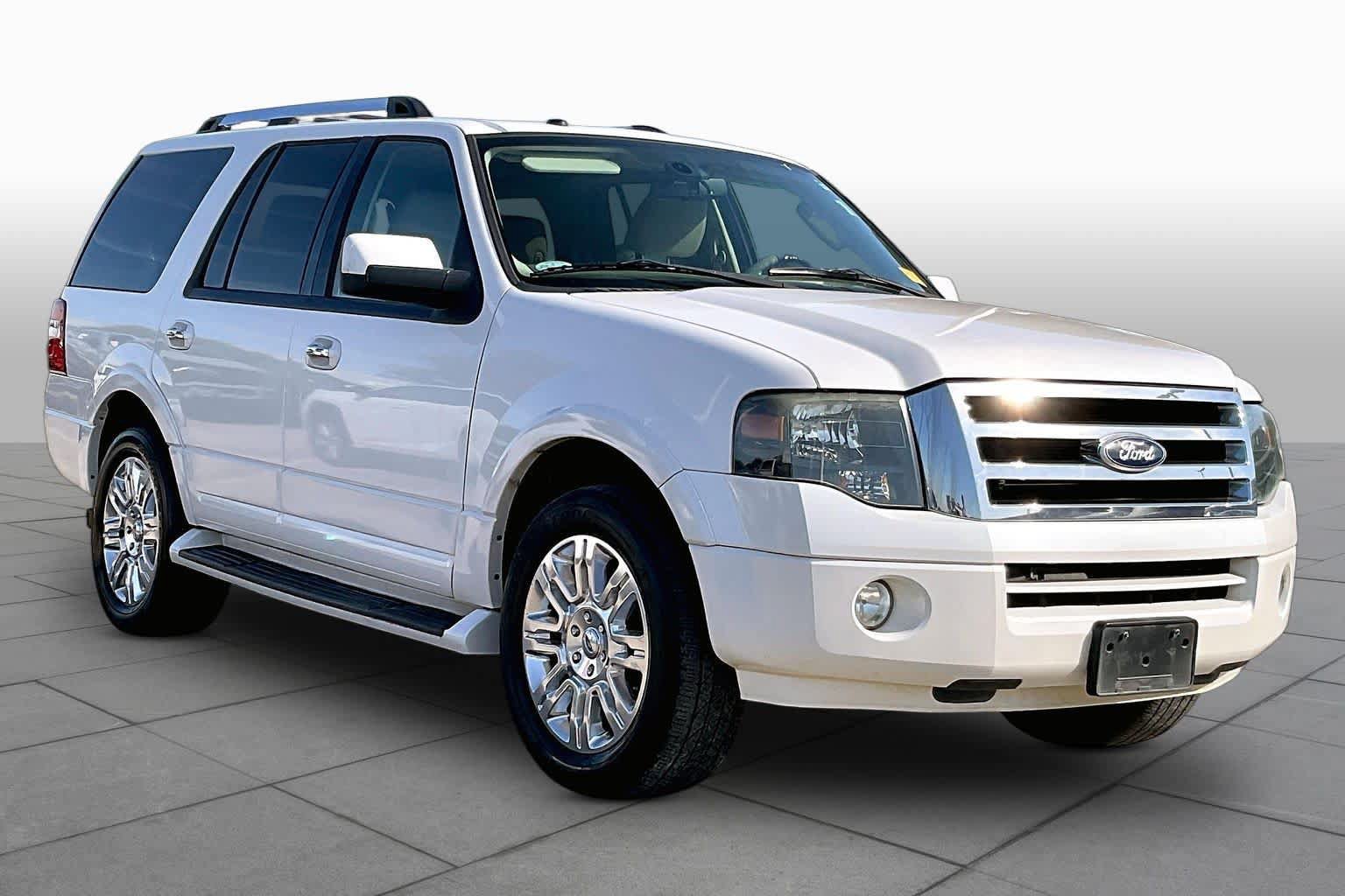 Used 2011 Ford Expedition Limited RWD image 2