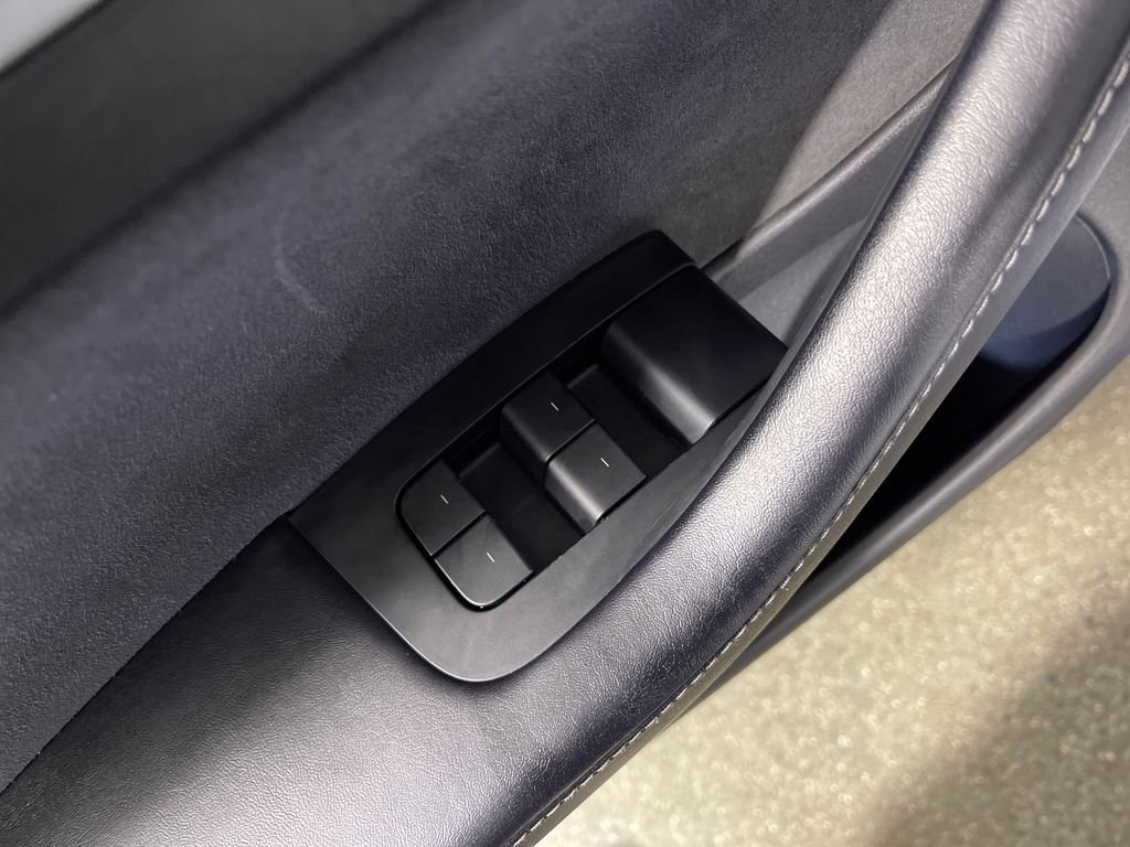 Used 2021 Tesla Model 3 Standard Range Plus image 18