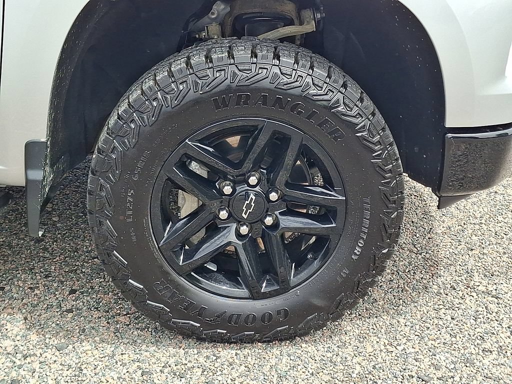 Certified 2022 Chevrolet Silverado 1500 LT Trail Boss AWD/4WD image 11