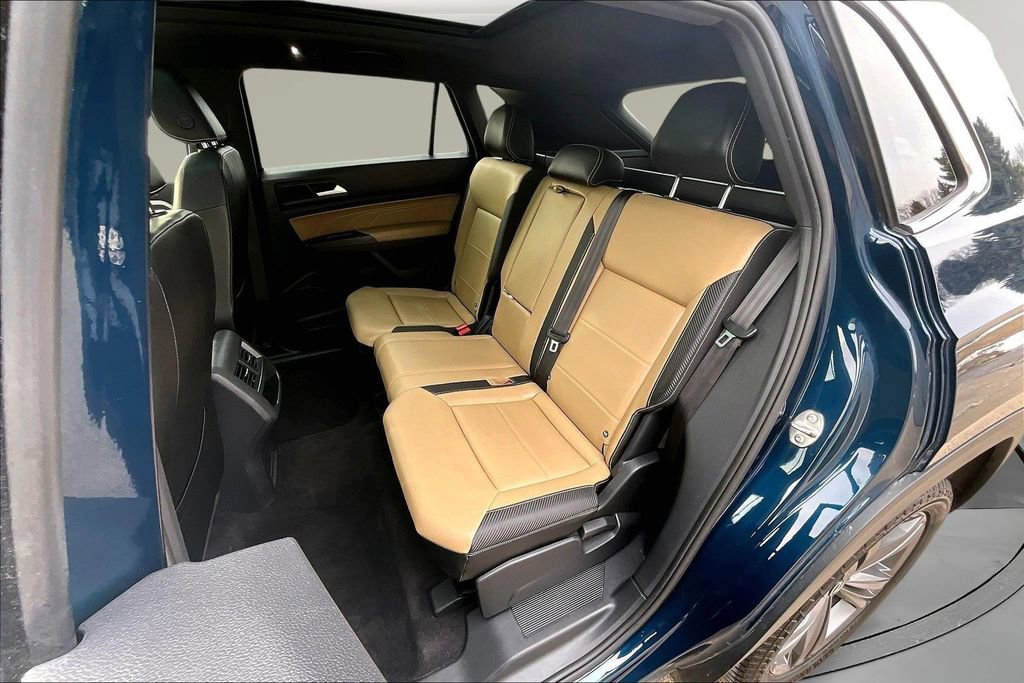 Used 2022 Volkswagen Atlas Cross Sport SEL R-Line w/ Cross Sport MDO Package image 21