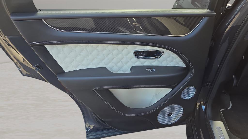 Used 2021 Bentley Bentayga Speed image 31